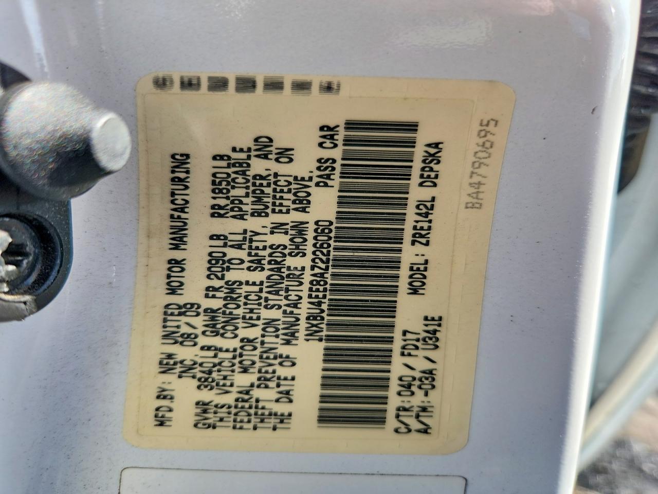 2010 TOYOTA COROLLA S photo 23