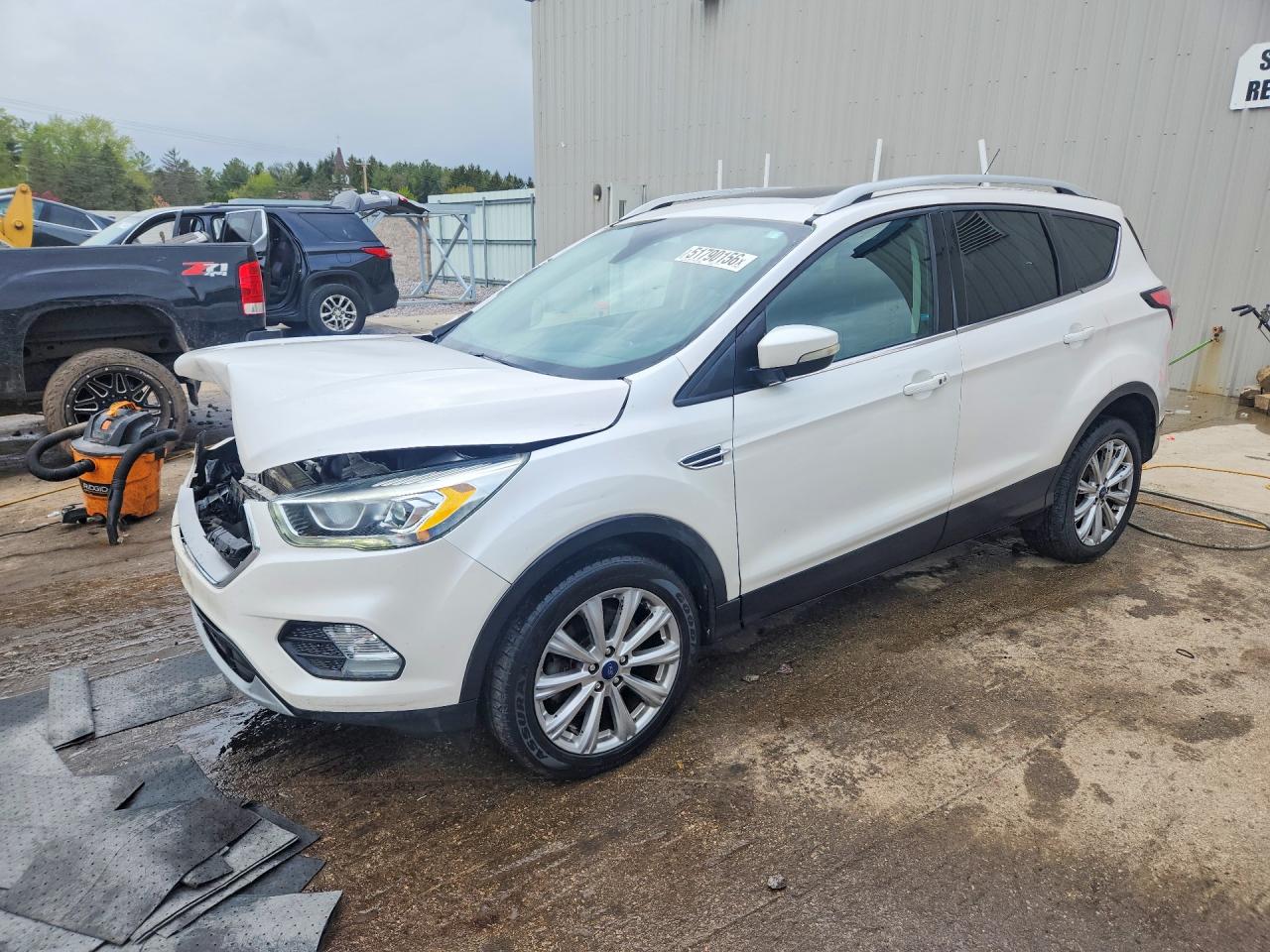 2017 FORD ESCAPE
