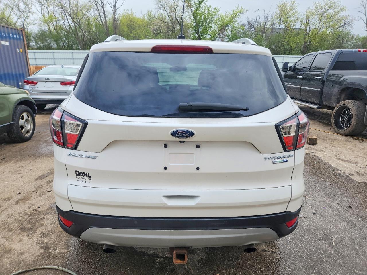 2017 FORD ESCAPE TITANIUM photo 11