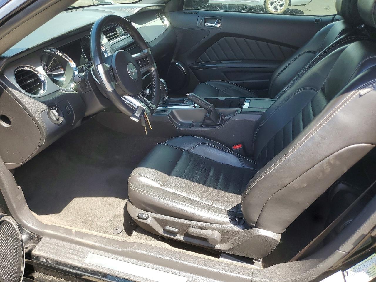 2014 FORD MUSTANG photo 19