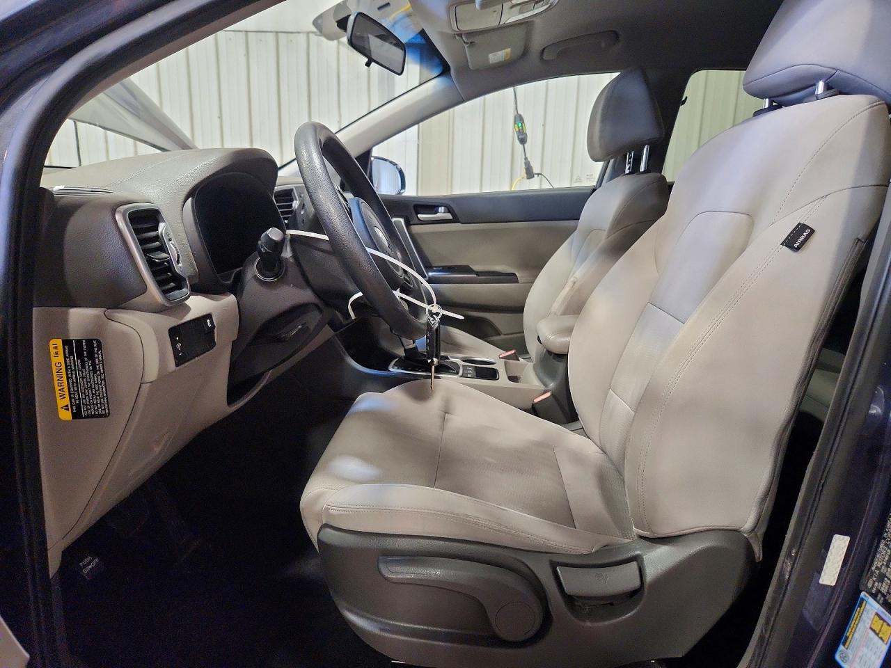 2017 KIA SPORTAGE LX photo 13