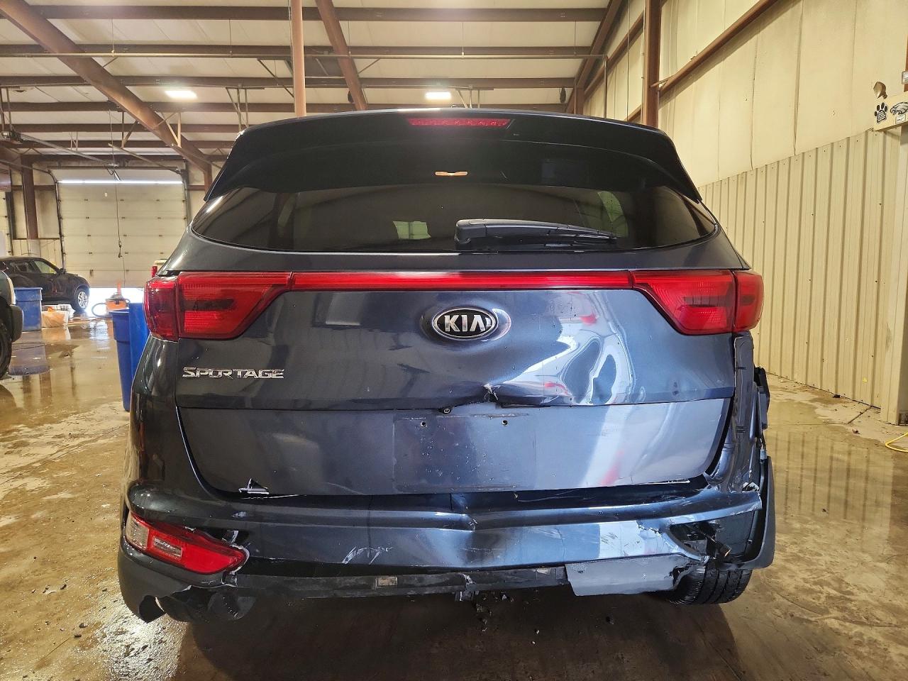 2017 KIA SPORTAGE LX photo 11