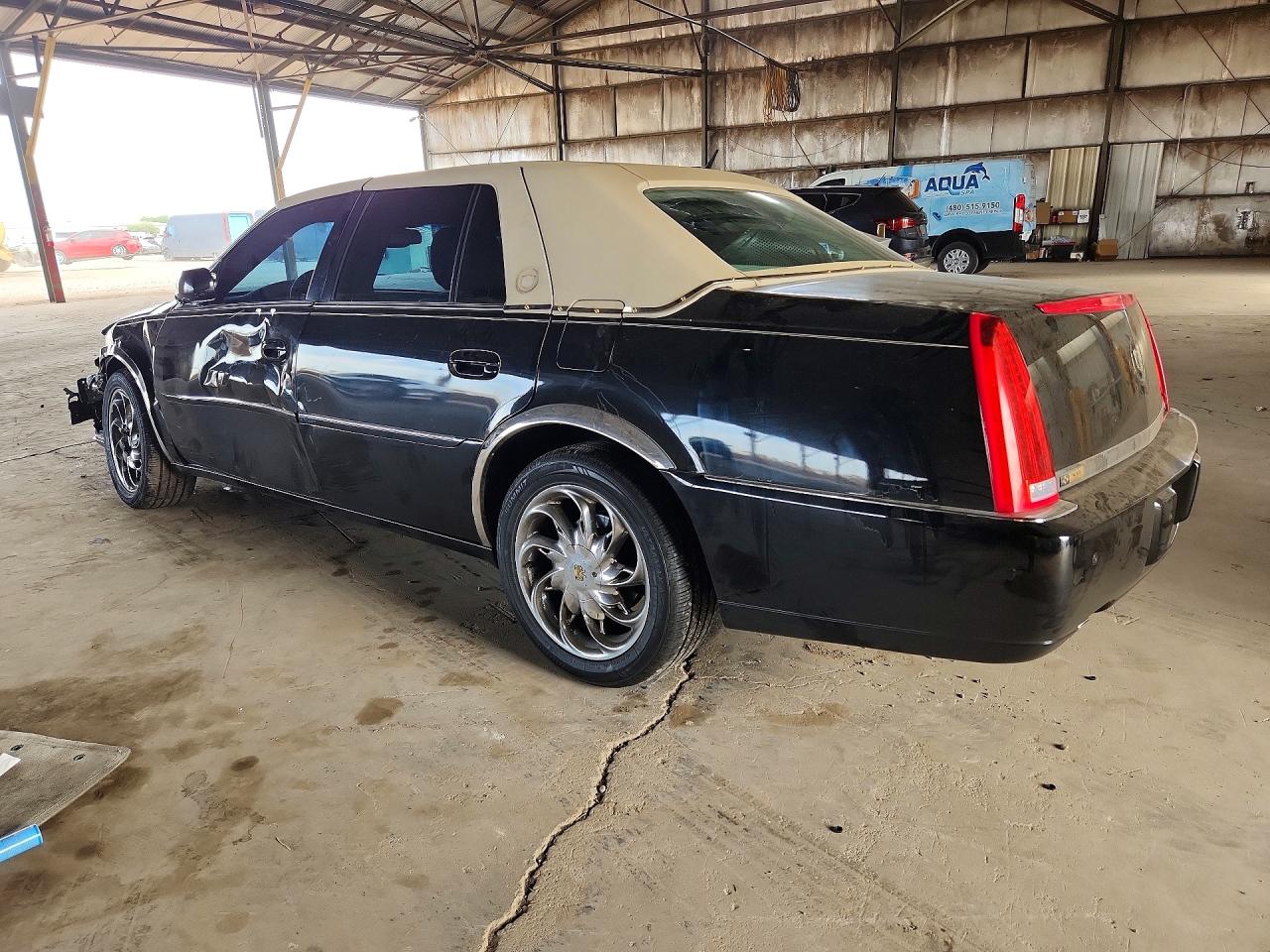 2008 CADILLAC DTS photo 4