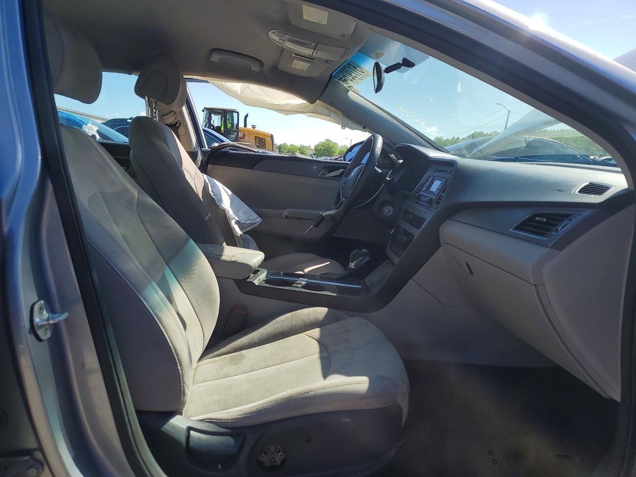 2015 HYUNDAI SONATA SE photo 13