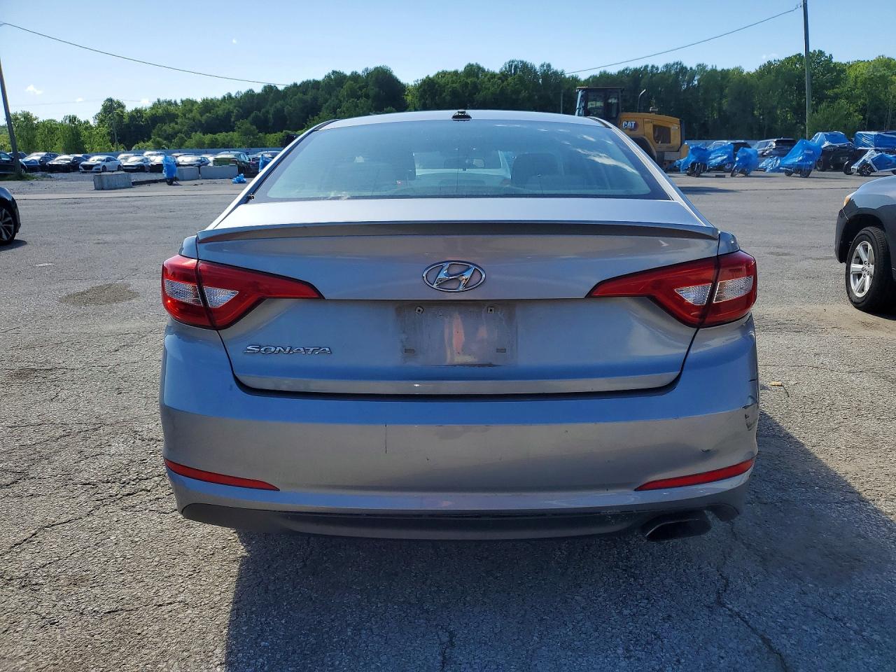 2015 HYUNDAI SONATA SE photo 11