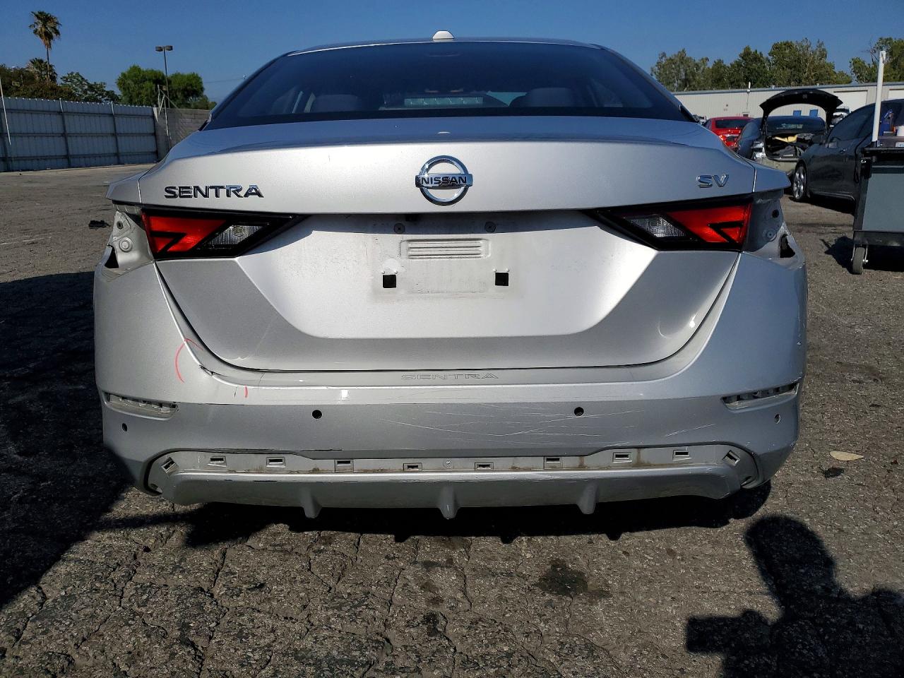 2022 NISSAN SENTRA SV photo 11