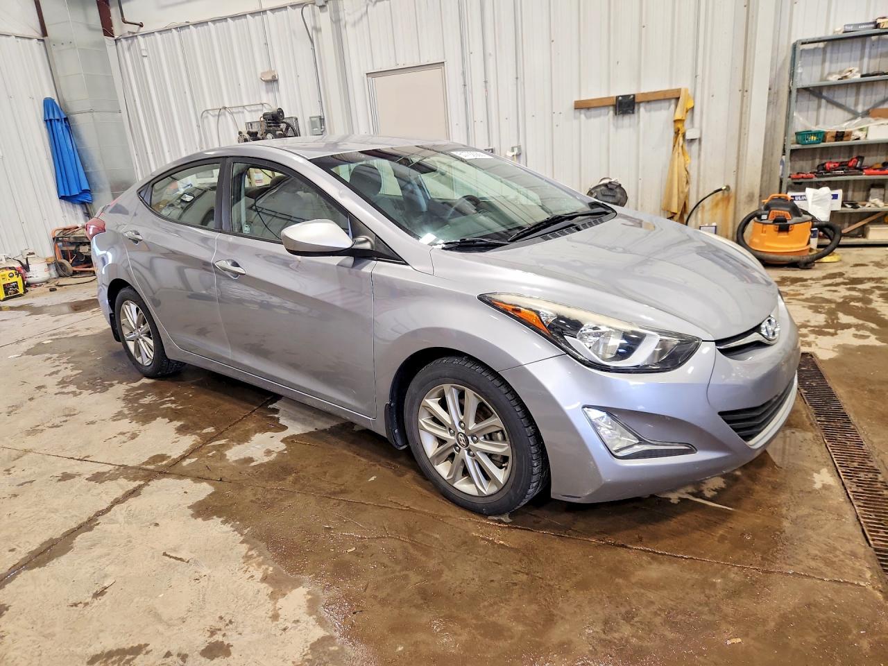 2016 HYUNDAI ELANTRA SE photo 7
