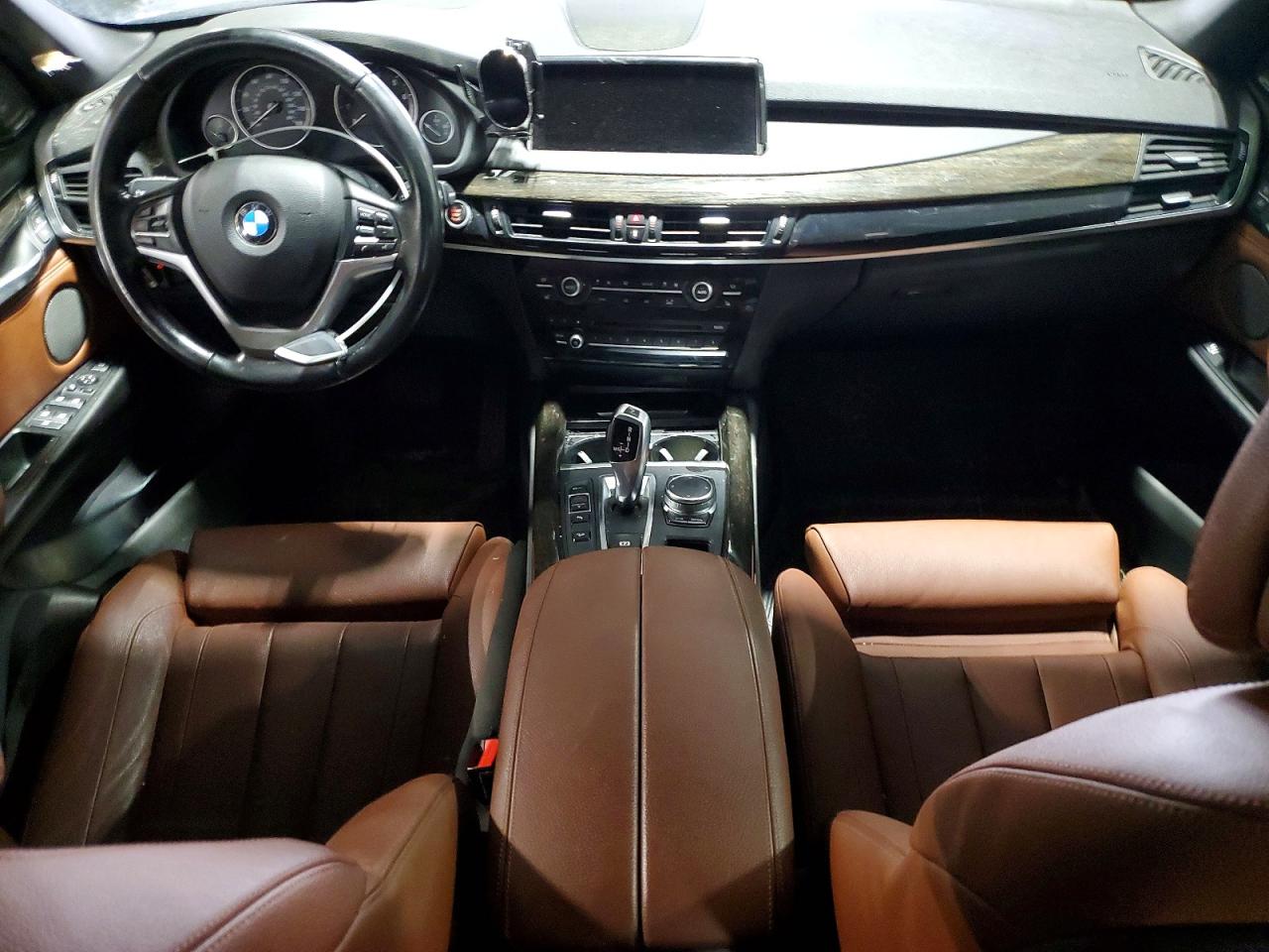 2017 BMW X5 XDRIVE50I photo 8