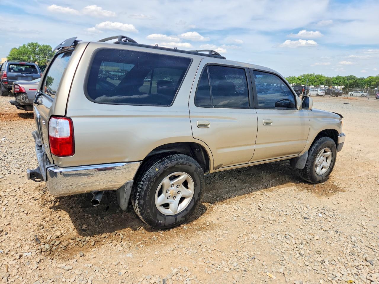 2002 TOYOTA 4RUNNER SR5 photo 5