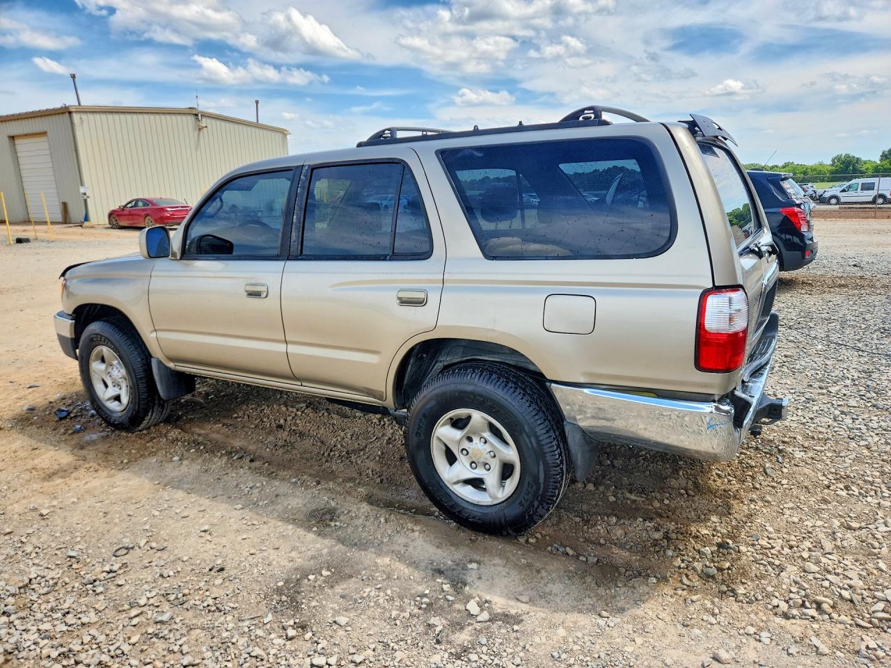 2002 TOYOTA 4RUNNER SR5 photo 3
