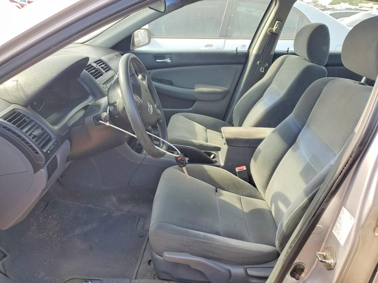 2007 HONDA ACCORD LX photo 13