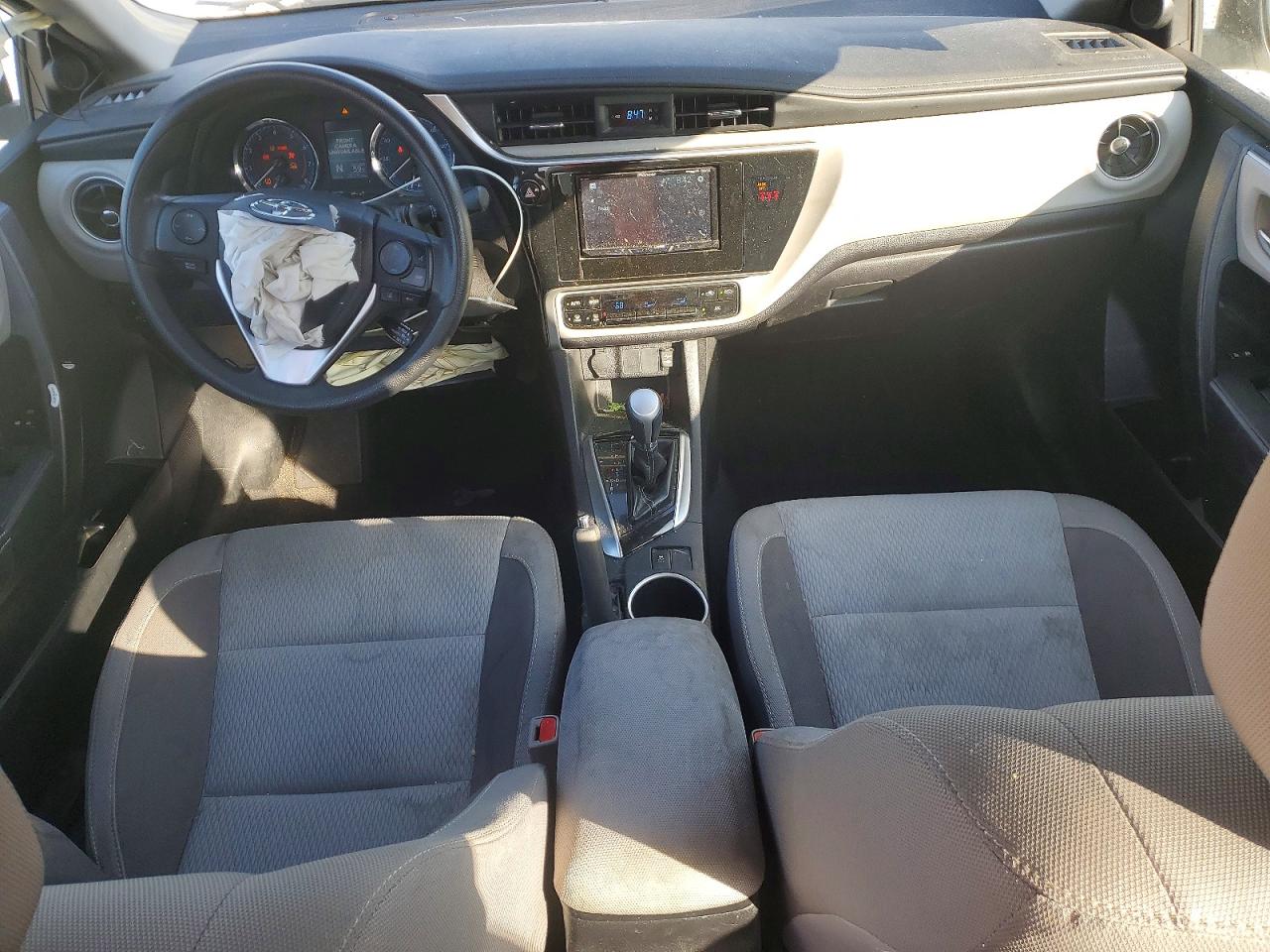2019 TOYOTA COROLLA LE photo 15