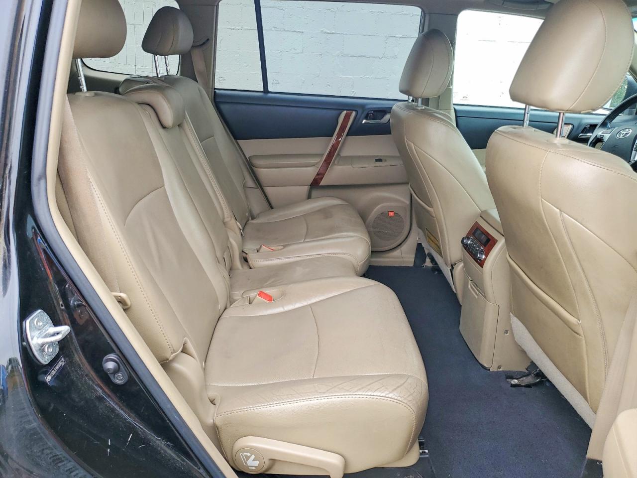 2011 TOYOTA HIGHLANDER LIMITED photo 31