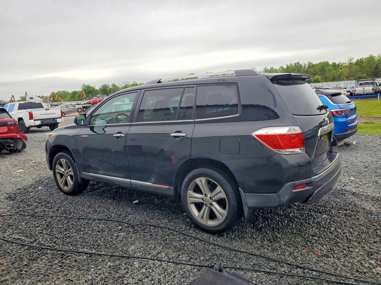 2011 TOYOTA HIGHLANDER LIMITED photo 4