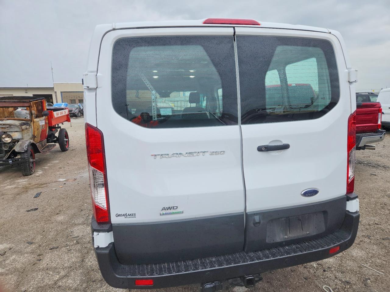 2025 FORD TRANSIT T-250 photo 16