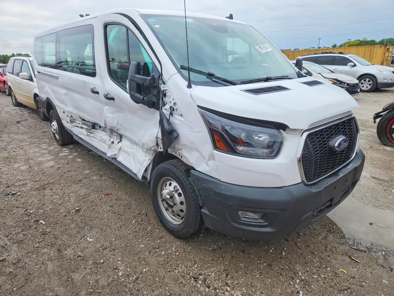 2025 FORD TRANSIT T-250 photo 10