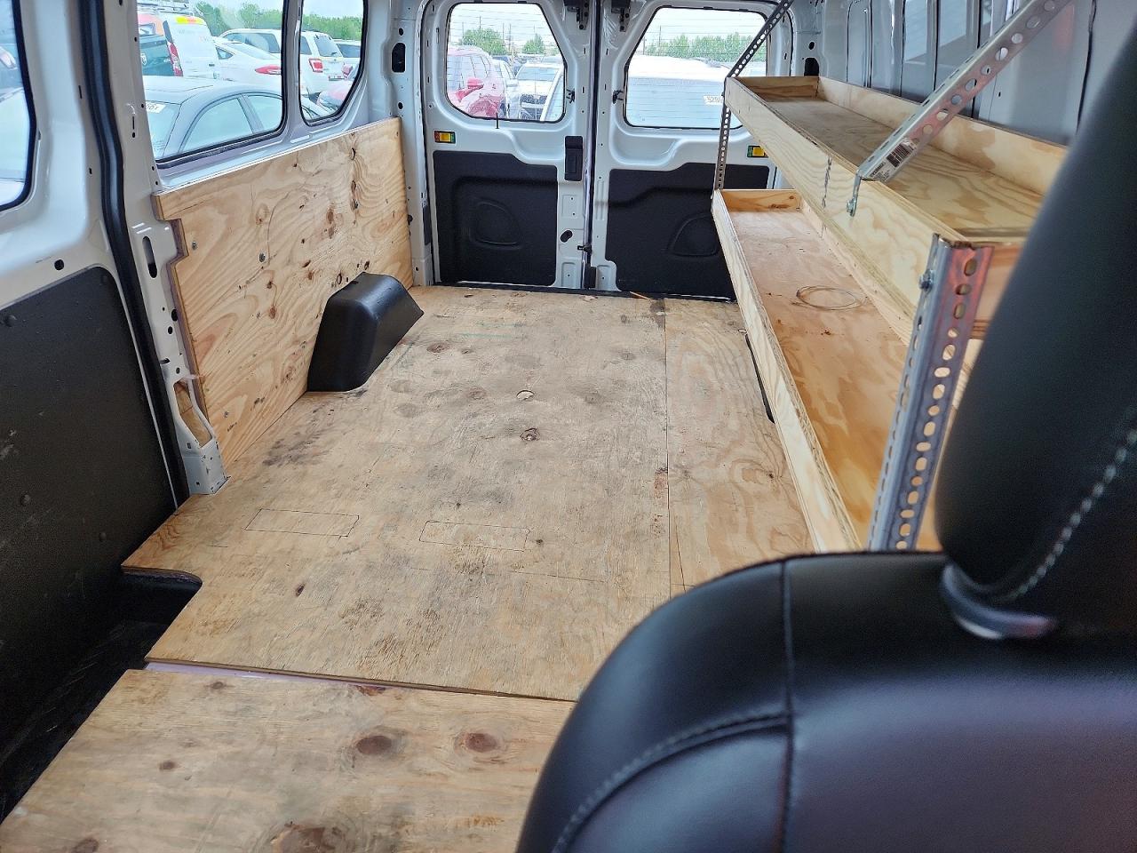 2025 FORD TRANSIT T-250 photo 28