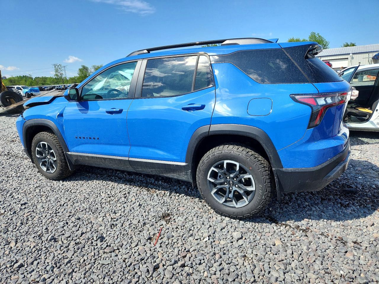 2026 CHEVROLET EQUINOX ACTIV photo 2