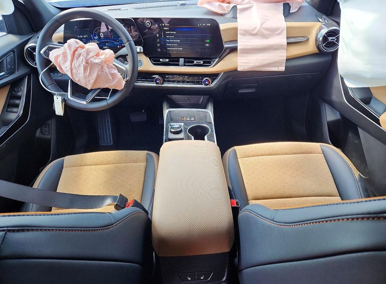 2026 CHEVROLET EQUINOX ACTIV photo 8