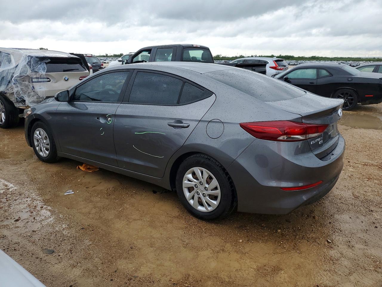 2018 HYUNDAI ELANTRA SE photo 3