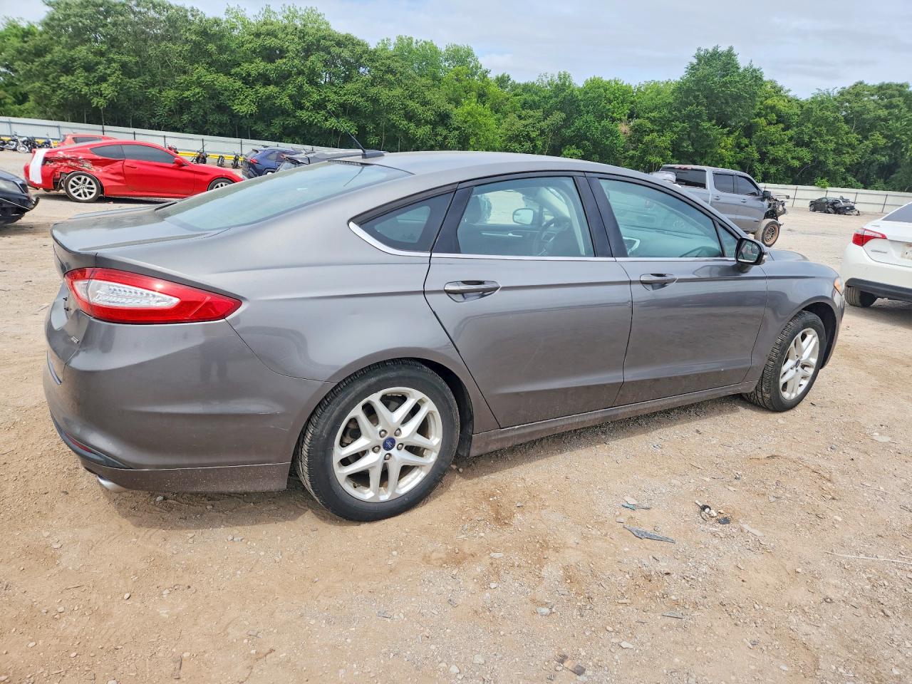 2014 FORD FUSION SE photo 5