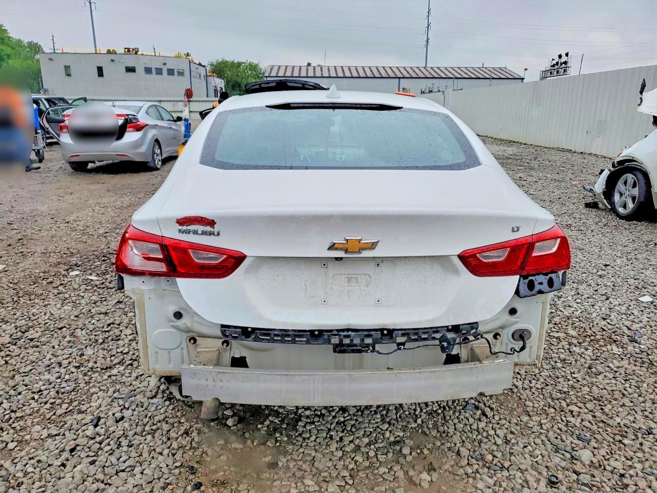 2016 CHEVROLET MALIBU LT photo 11