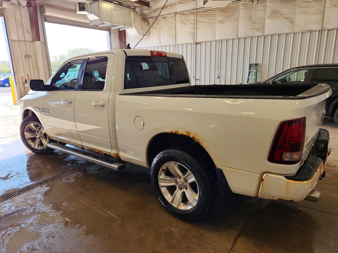 2013 RAM 1500 SPORT photo 2