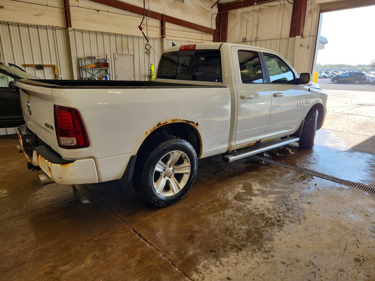 2013 RAM 1500 SPORT photo 3
