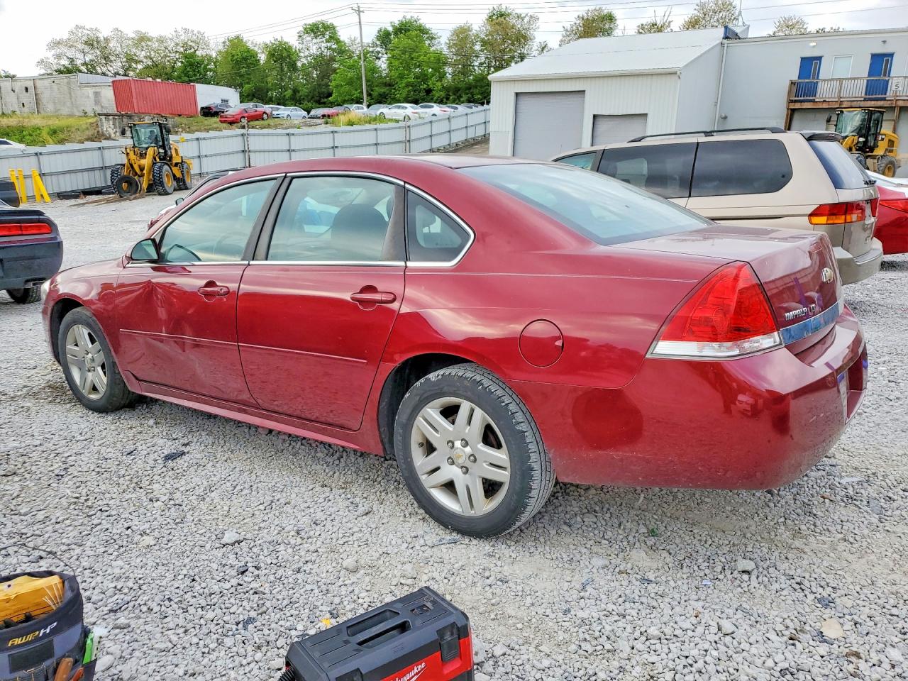 2011 CHEVROLET MALIBU photo 4