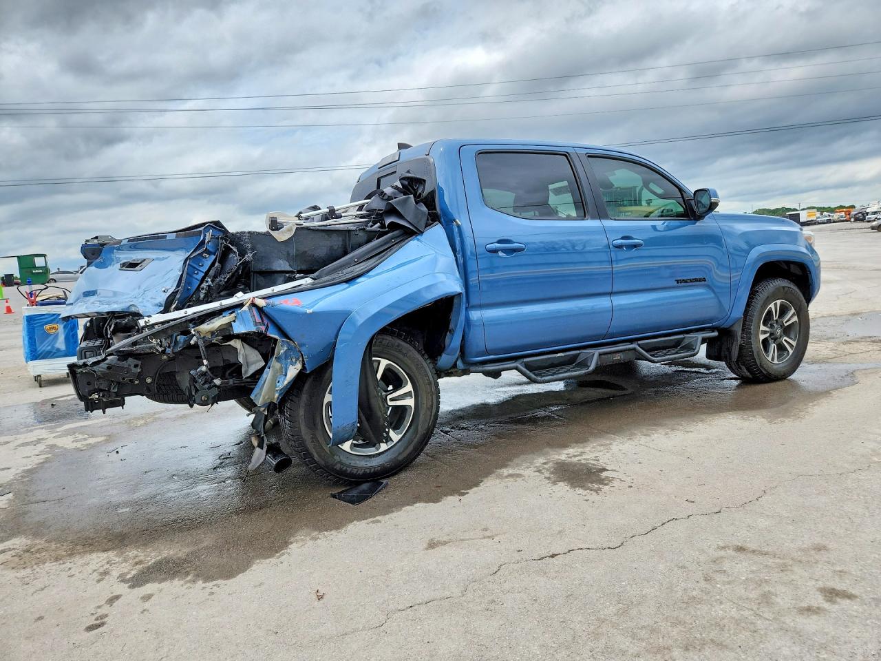 2019 TOYOTA TACOMA TRD SPORT photo 3