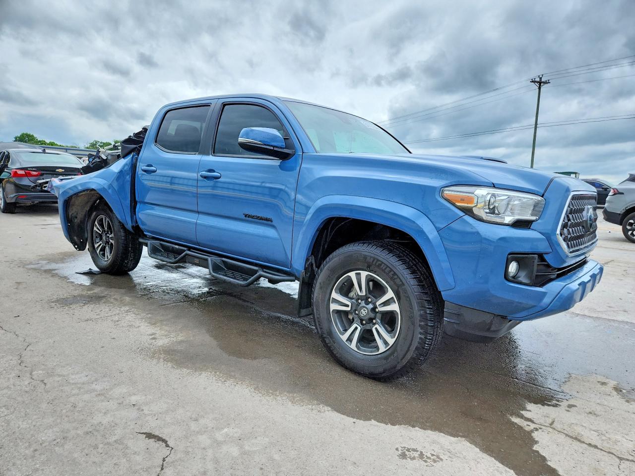2019 TOYOTA TACOMA TRD SPORT photo 4