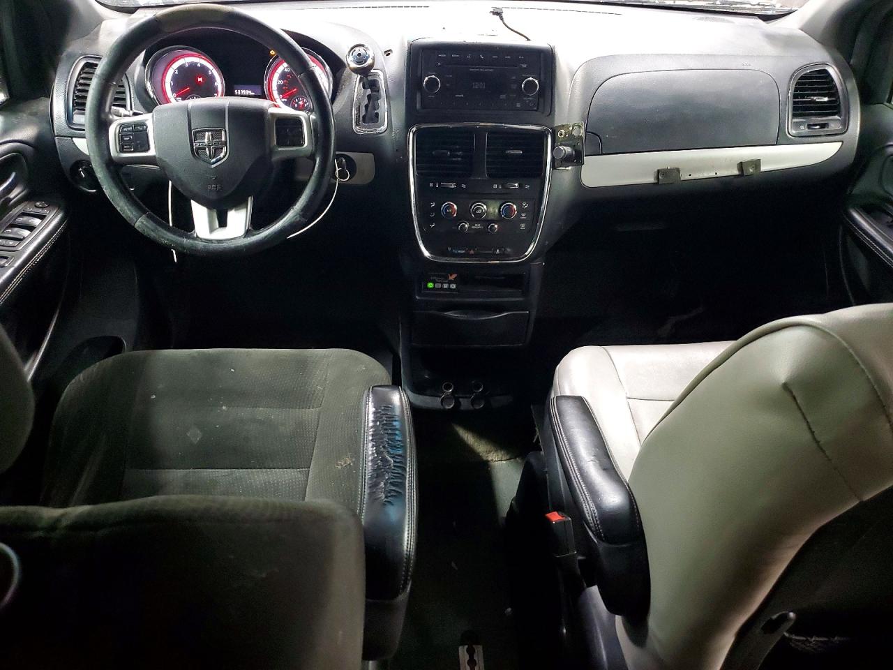 2015 DODGE GRAND CARAVAN SE photo 15