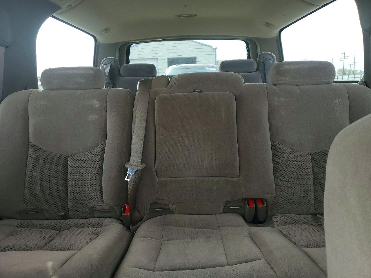 2005 CHEVROLET SUBURBAN K1500 photo 10