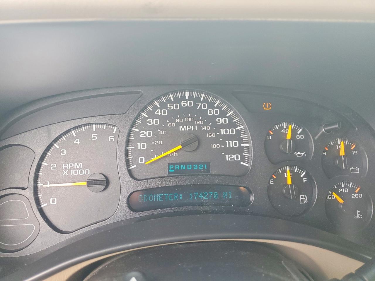 2005 CHEVROLET SUBURBAN K1500 photo 9
