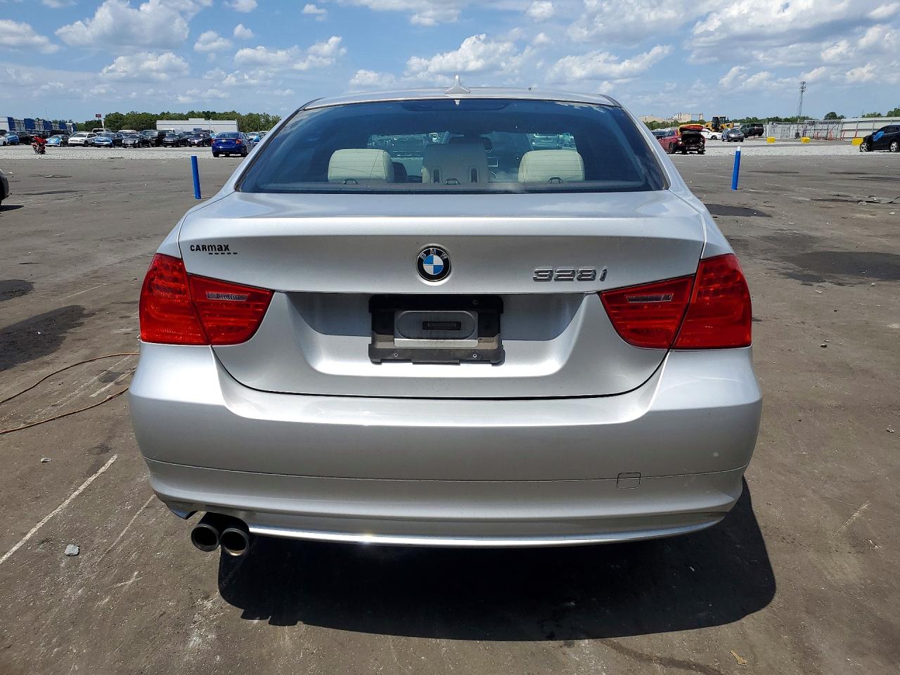 2011 BMW 328 I photo 16