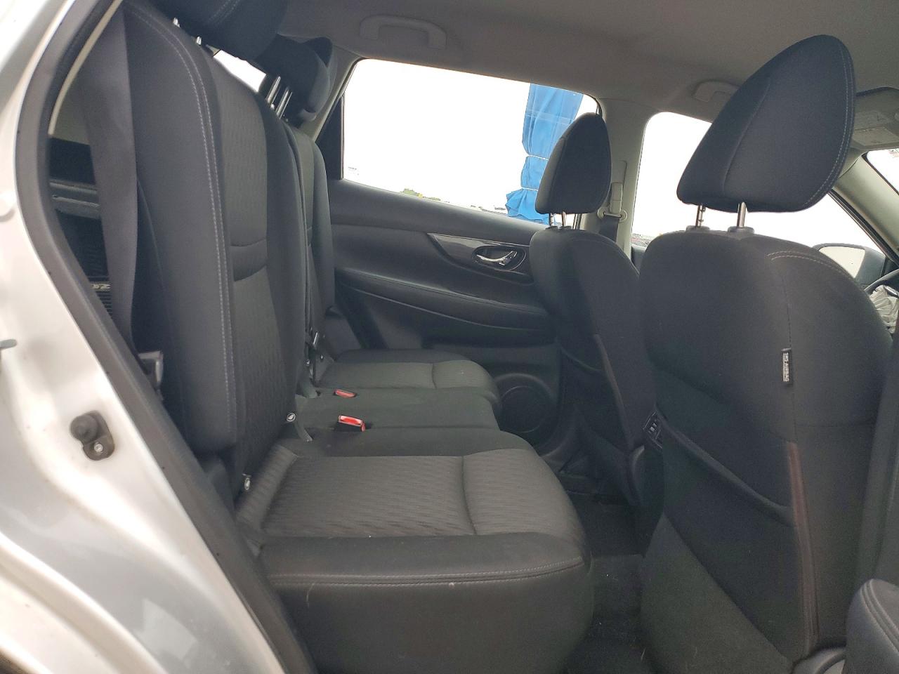 2017 NISSAN ROGUE S photo 31