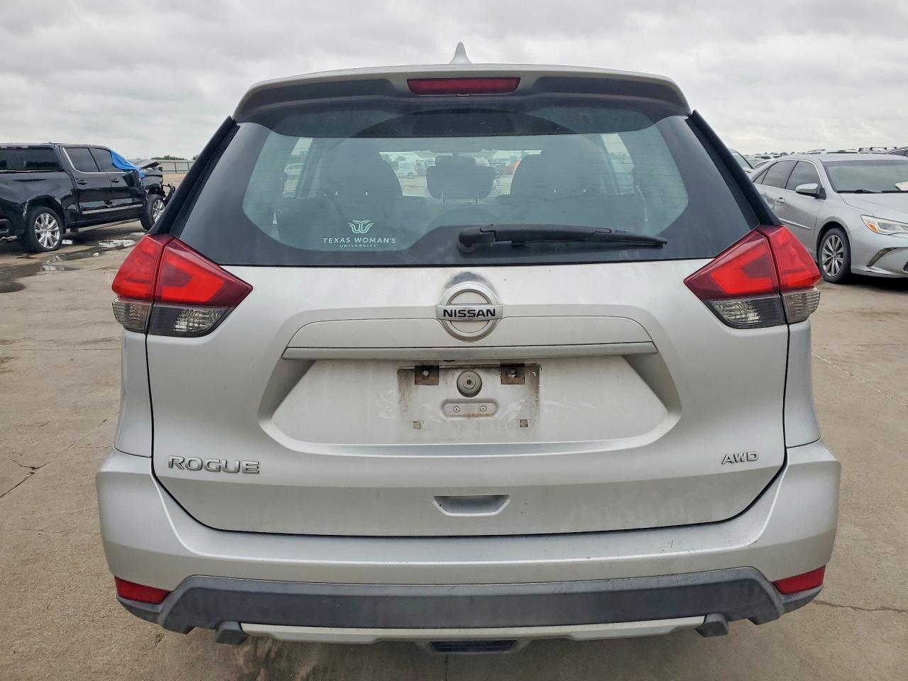 2017 NISSAN ROGUE S photo 16
