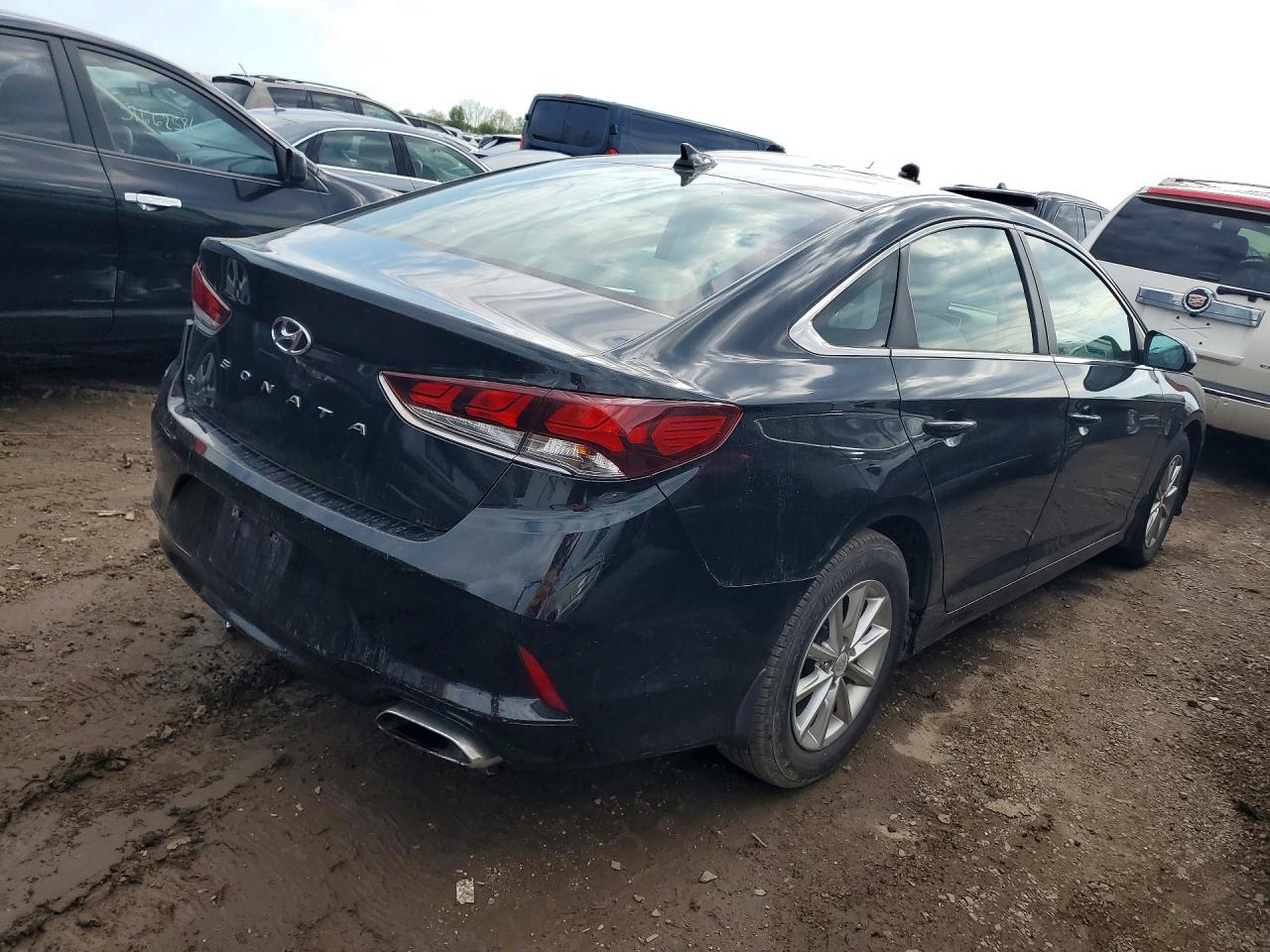 2018 HYUNDAI SONATA SE photo 5