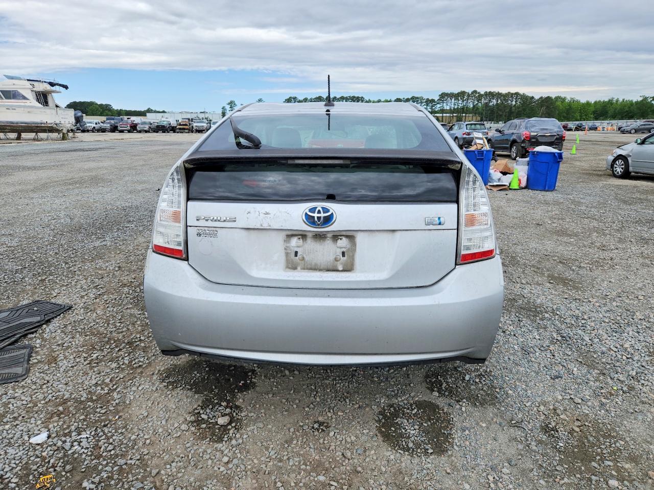 2010 TOYOTA PRIUS II photo 16