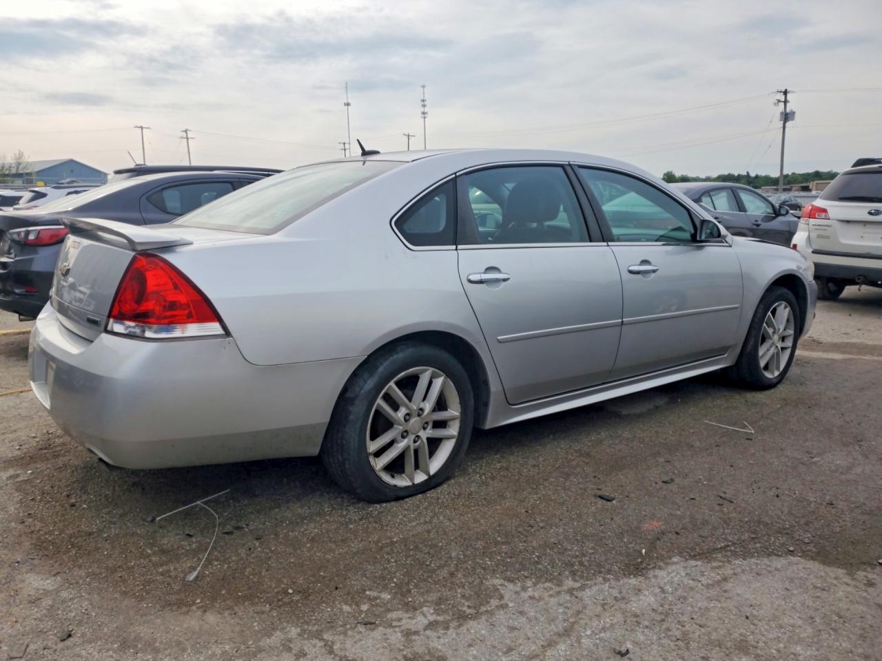 2012 CHEVROLET IMPALA LTZ photo 3