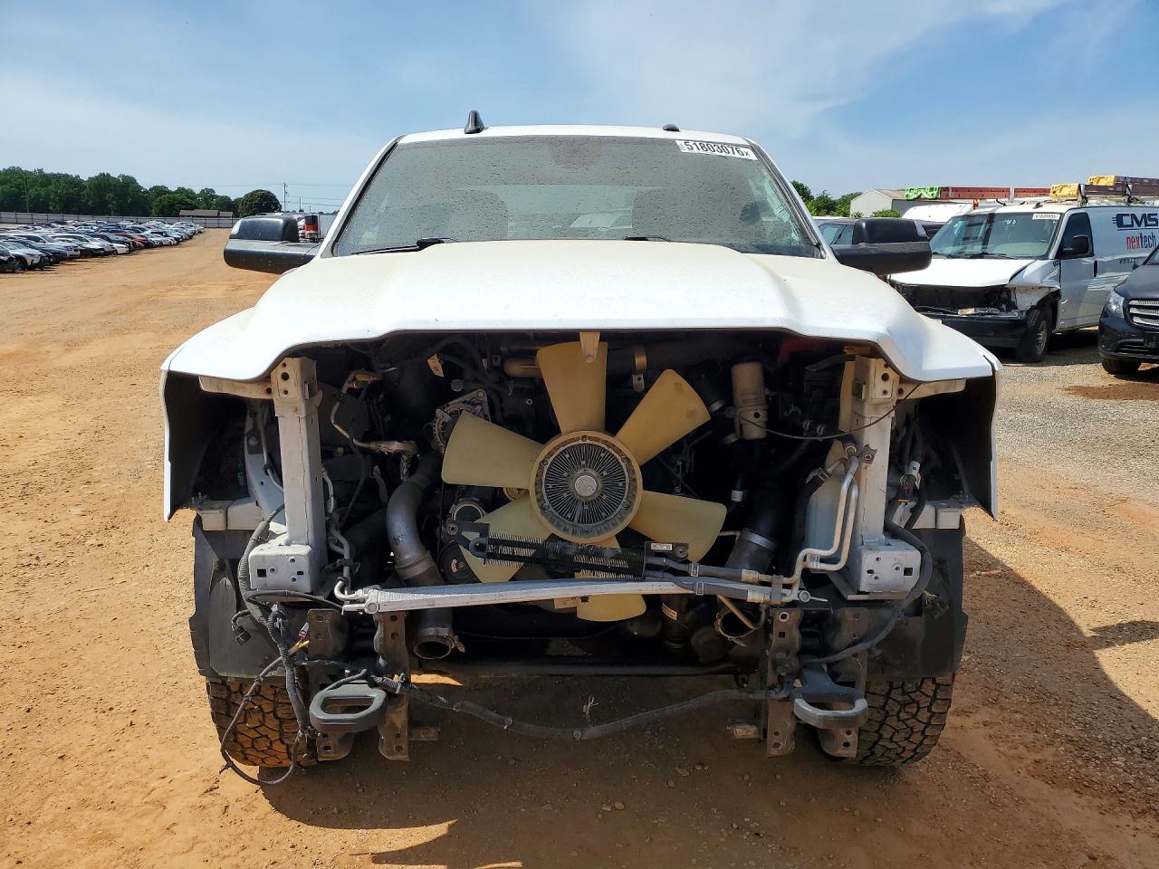 2022 RAM 3500 TRADESMAN photo 9