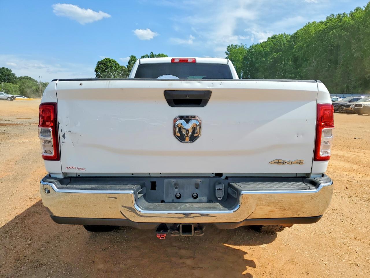 2022 RAM 3500 TRADESMAN photo 11