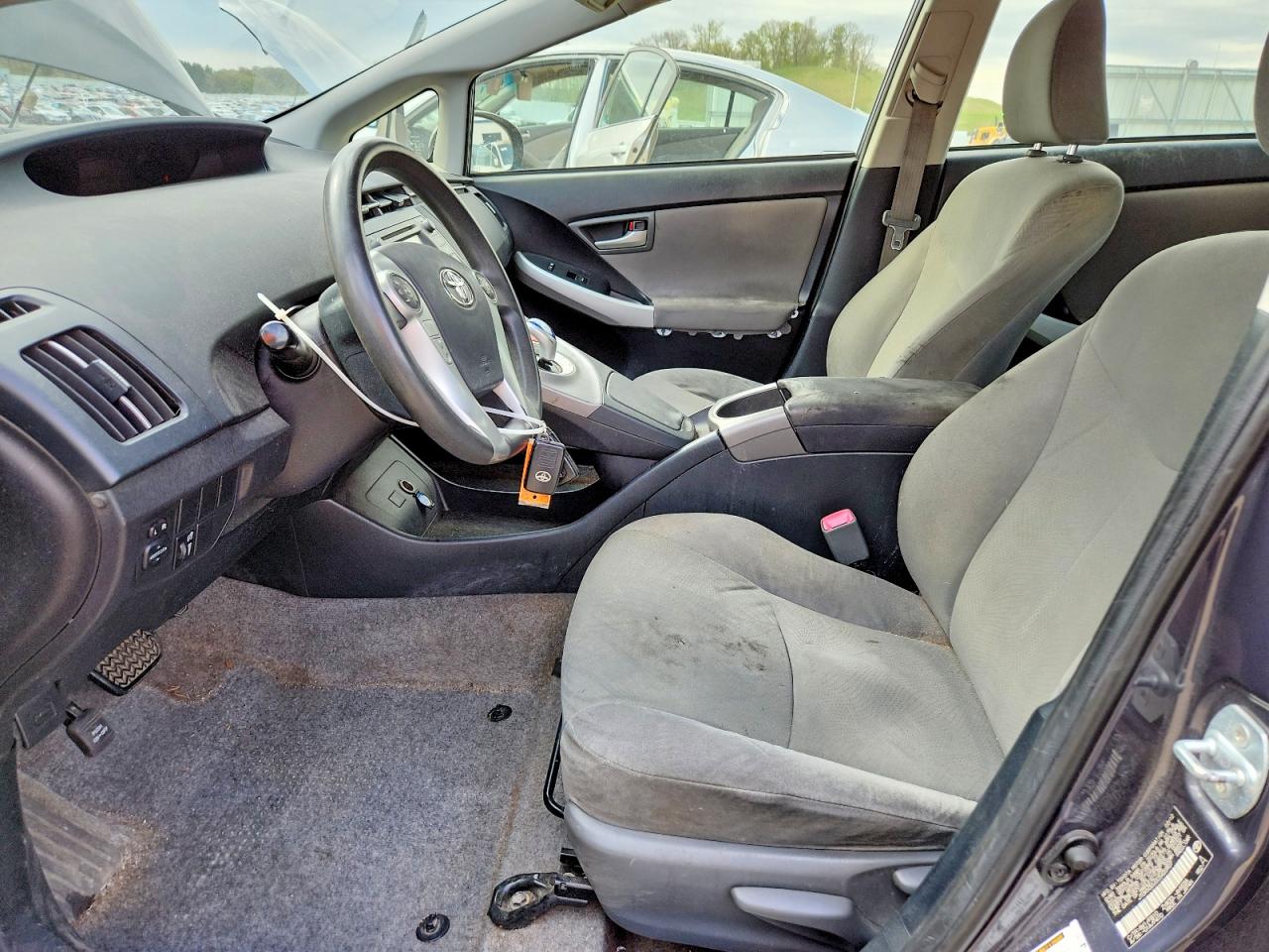 2012 TOYOTA PRIUS THREE photo 13