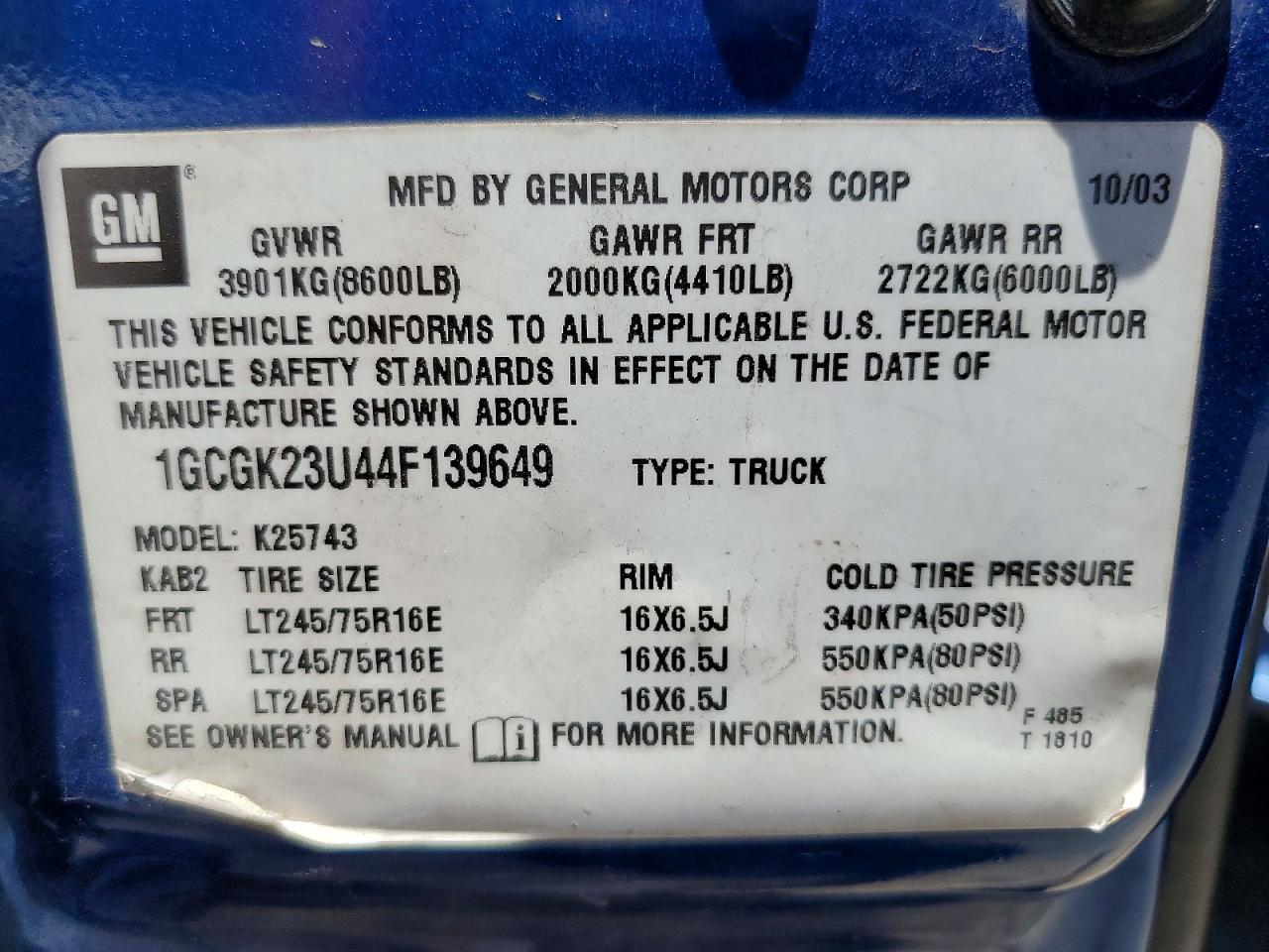 2004 CHEVROLET SILVERADO K2500 photo 23