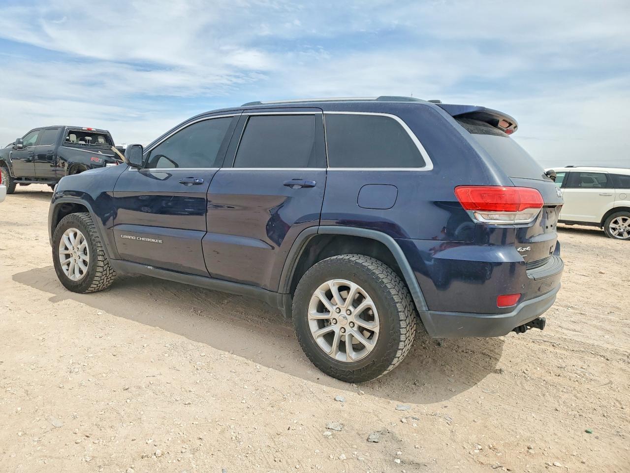 2015 JEEP GRAND CHEROKEE LAREDO photo 3