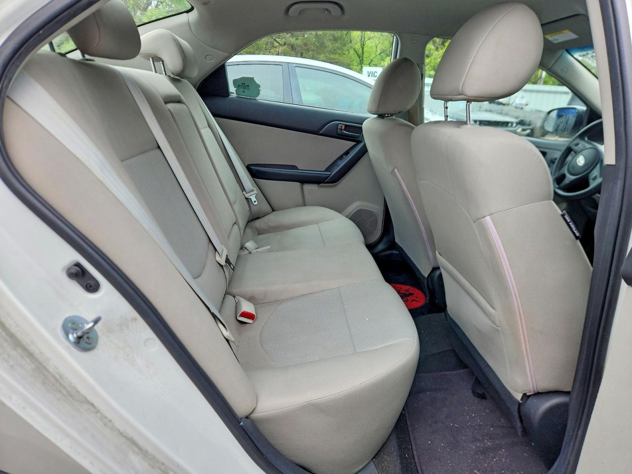 2012 KIA FORTE EX photo 28
