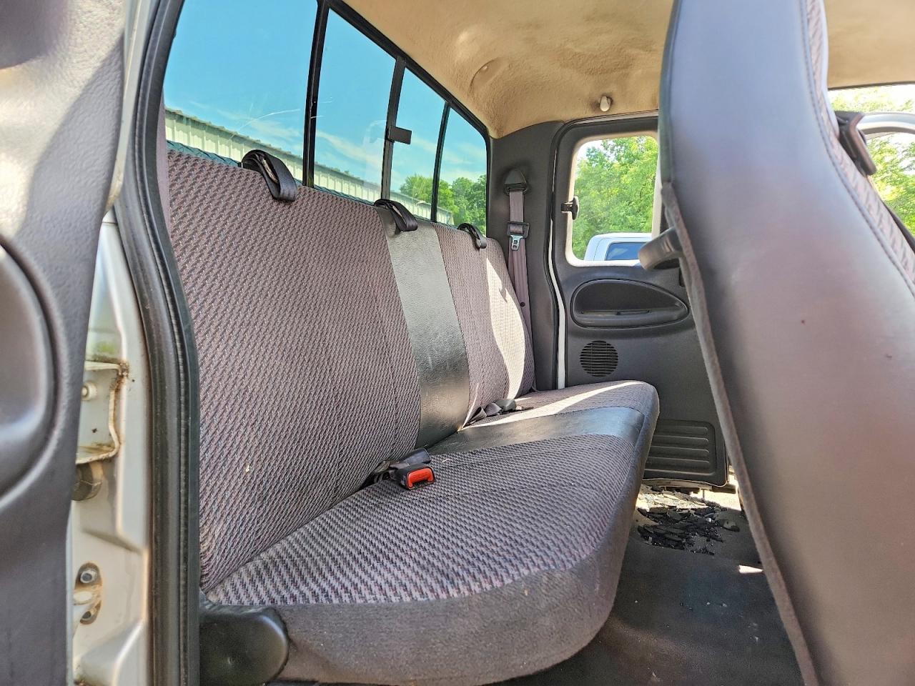 2001 DODGE RAM 1500 photo 19