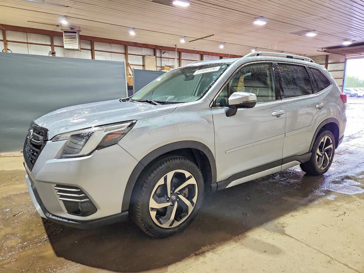 2022 SUBARU FORESTER
