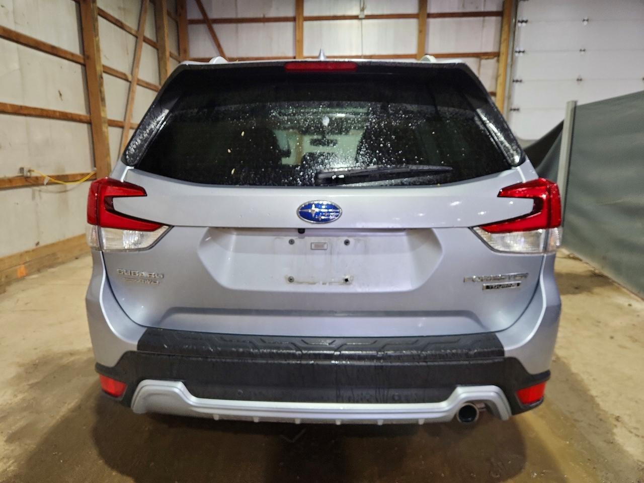 2022 SUBARU FORESTER TOURING photo 11