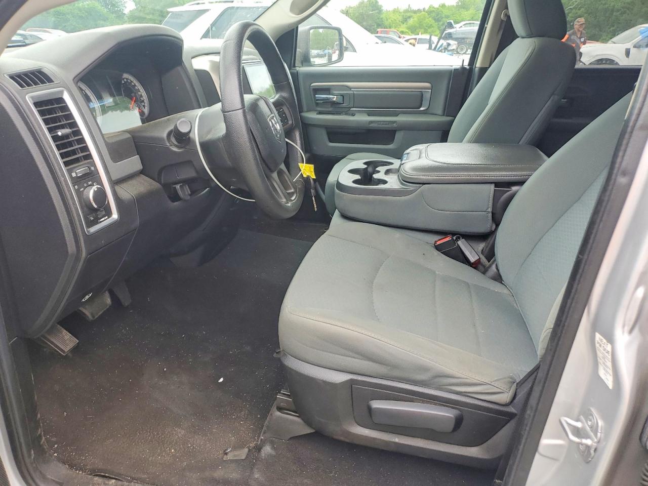 2014 RAM 1500 SLT photo 13